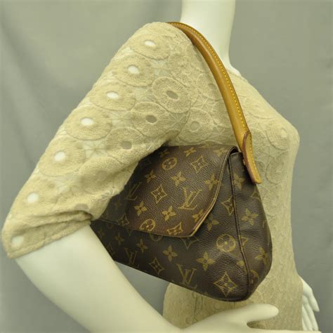 lv monogram mini looping